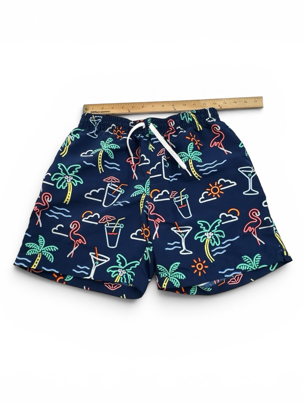 Chubbies The Neon Lights Classic Trunks Large Shorts Size Medium 6” No Liner - Picture 5 of 8